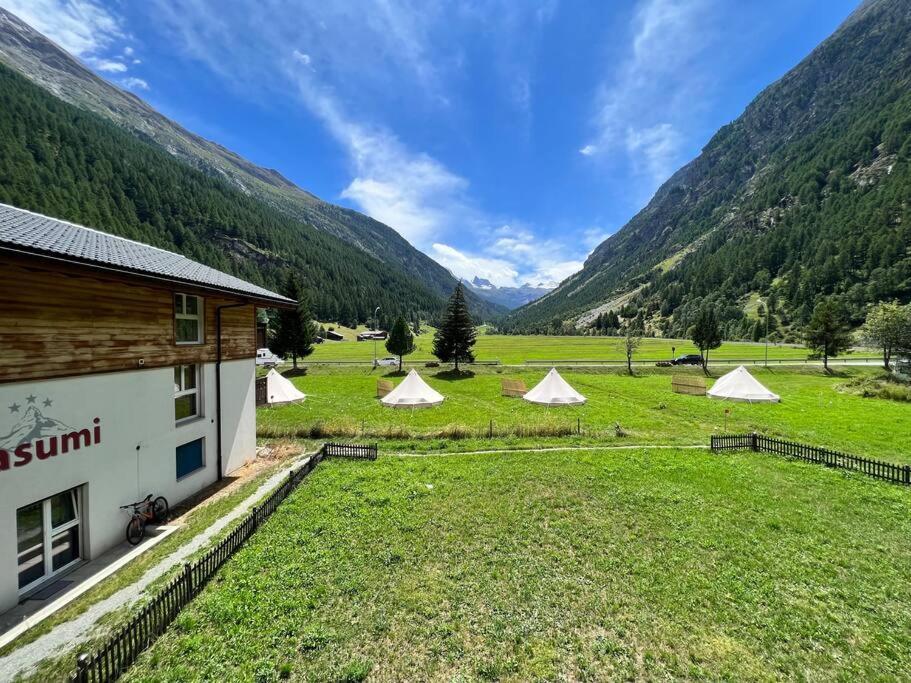 Panorama Apartment For 2 Near Zermatt With Parking! Täsch Eksteriør bilde